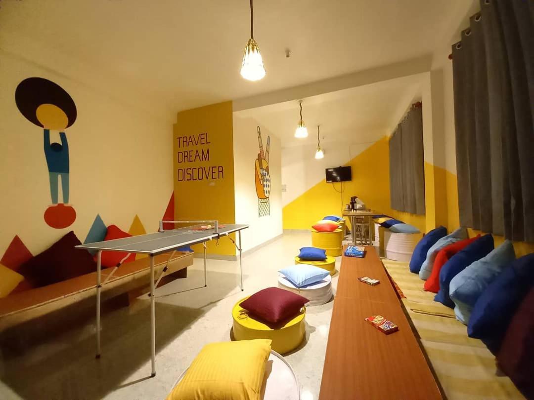 Nomads Hostel Tosh ภายนอก รูปภาพ