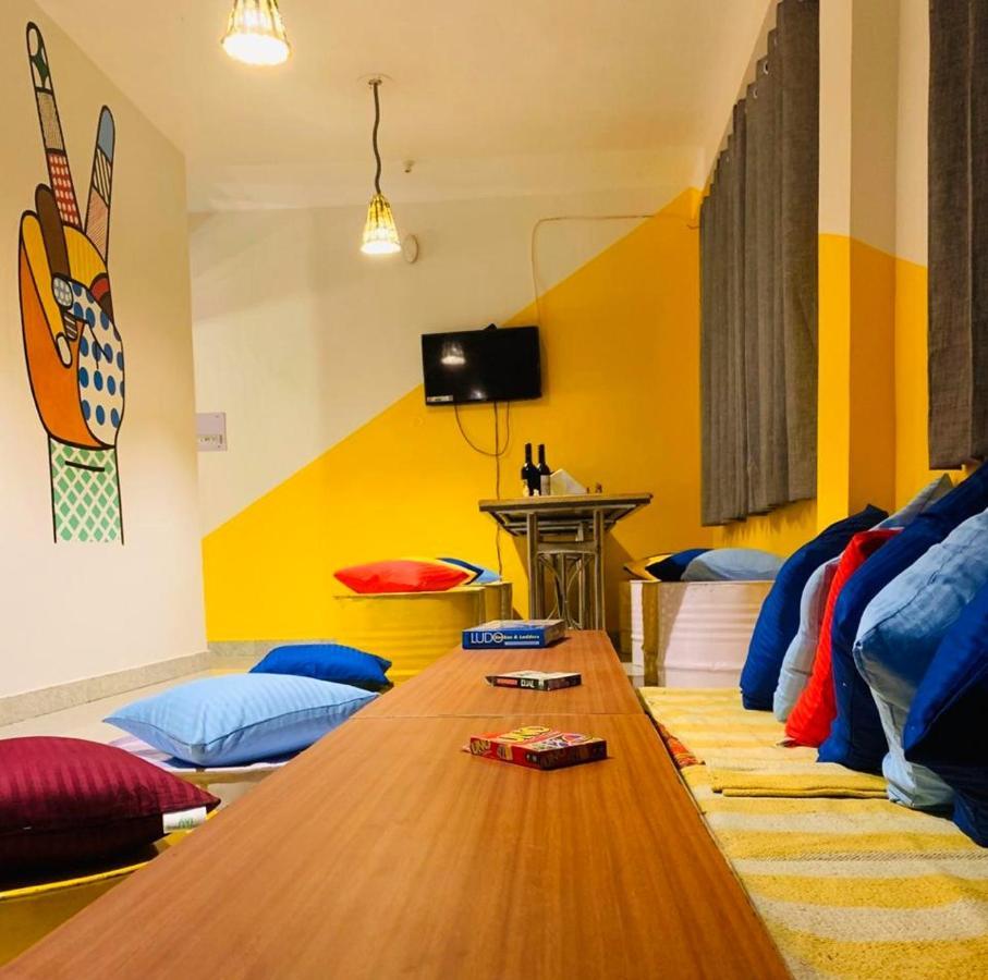 Nomads Hostel Tosh ภายนอก รูปภาพ