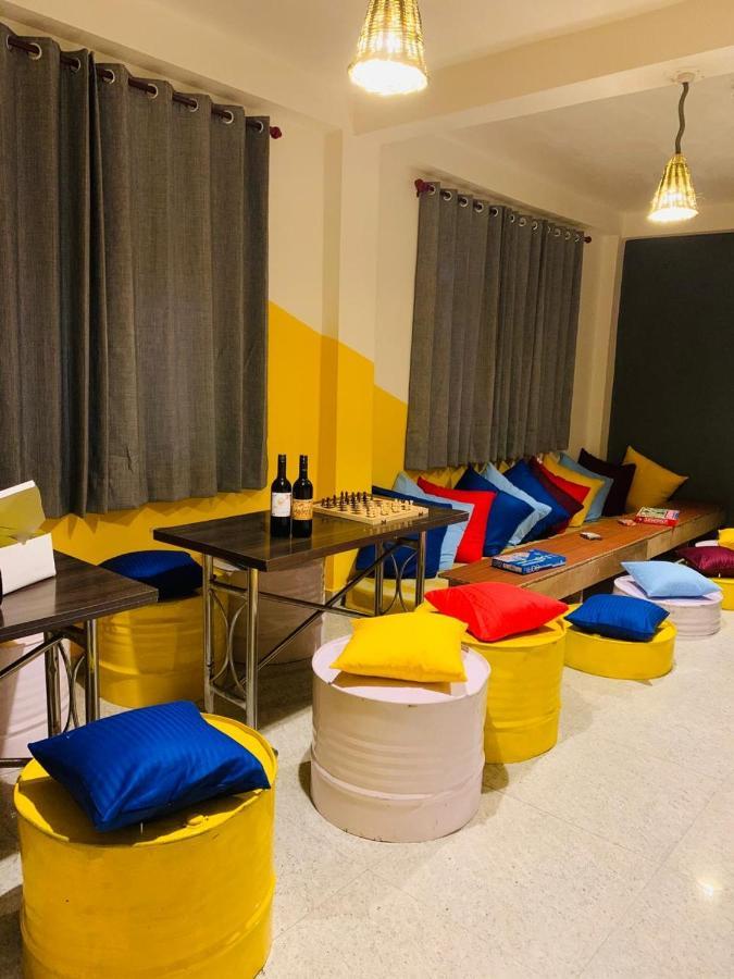 Nomads Hostel Tosh ภายนอก รูปภาพ