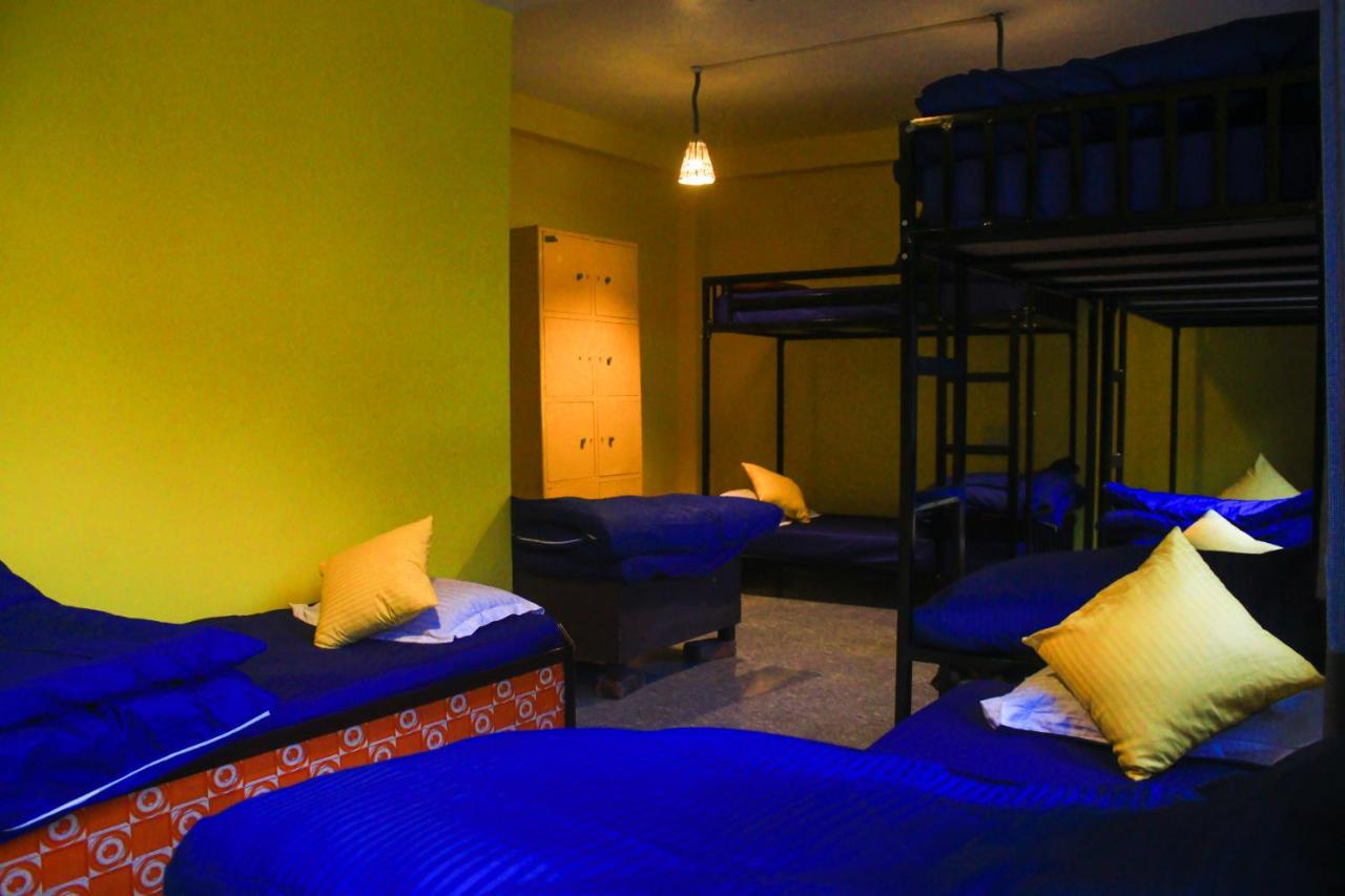 Nomads Hostel Tosh ภายนอก รูปภาพ