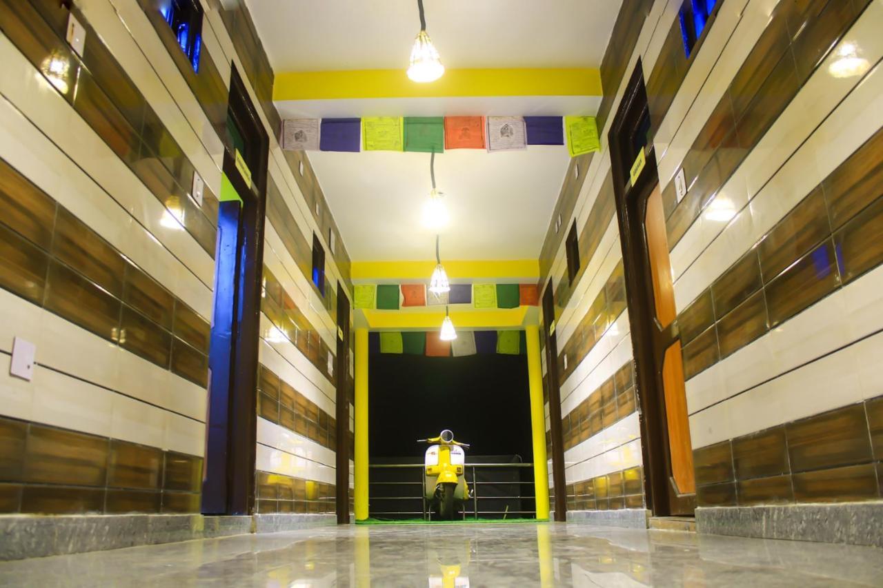 Nomads Hostel Tosh ภายนอก รูปภาพ